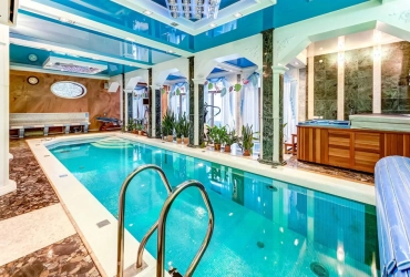 Дом 250 м² на участке 36 сот.